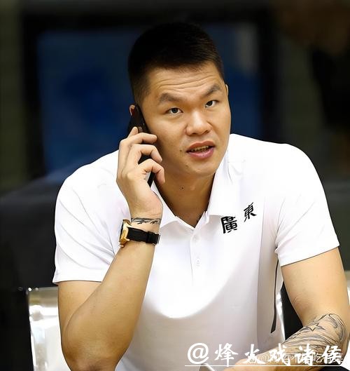 别队都在补短板,宏远却陪着受伤外援干耗,朱芳雨终于坐不住了,锁定这三人 别队都在补短板,宏远却陪着受伤外援干耗,朱芳雨终于坐不住了,锁定这三人